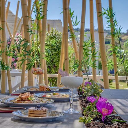 Ow Andros Luxury Suites Гаврион Екстериор снимка